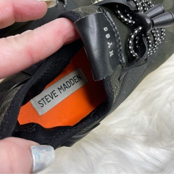 Steve Madden Myles Knit Green Camouflage Sneakers 7 - Picture 6 of 8